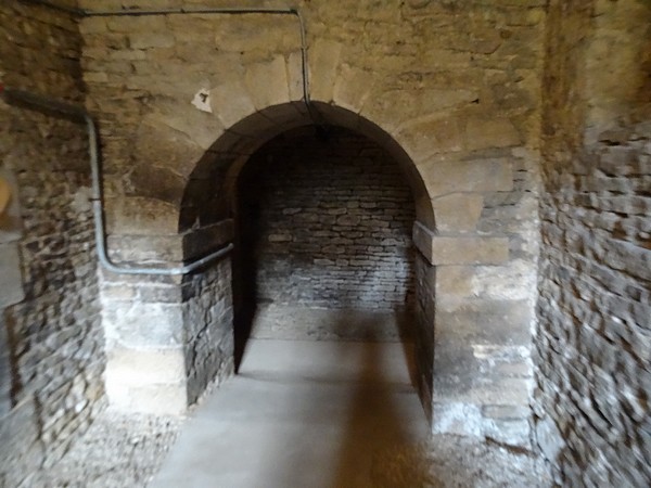 Visite de la crypte de saint Bernard avec les Amis du Châtillonnais