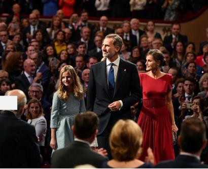 L'infante Léonor  à la remise du prix princesse des Asturies, 