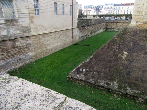 Le château de Vincennes, visité avec la Compagnie des Gens