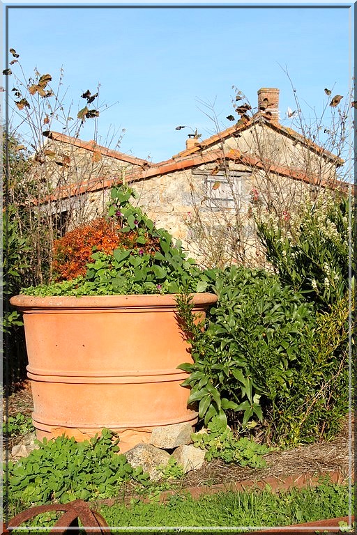973 - 3) Périple en Pays de Gâtine dans les Deux-Sèvres (79)