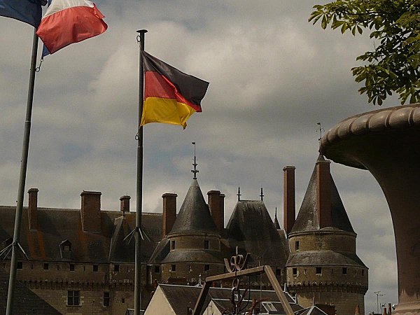 château de Langeais - vu de la place de la mairie