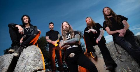 DEVILDRIVER - Un nouvel extrait de l'album de reprises Outlaws 'Til The End Vol.I dévoilé