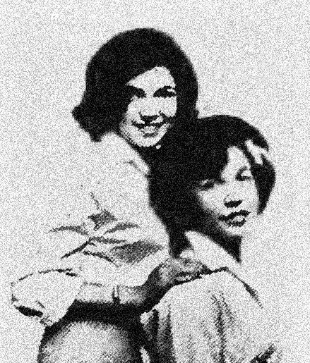 The Gee Sisters 