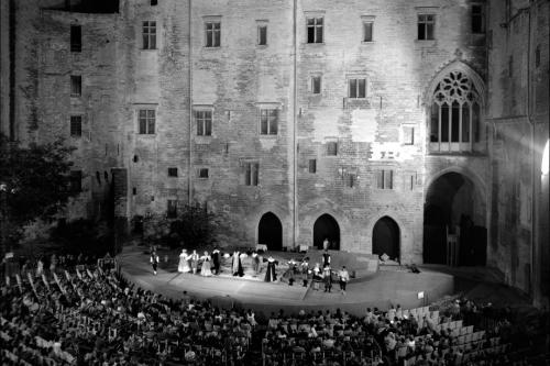 Le grand almanach de la France : Le festival d'Avignon