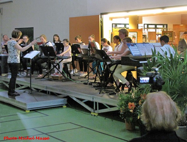 Un beau concert de France-Accordéon a été donné au Salon des Peintres des Amis du Châtillonnais
