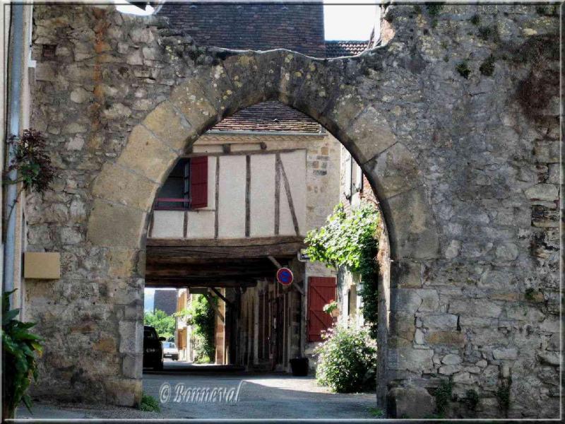 Bastide de Bretenoux Lot Porte de la Guierle