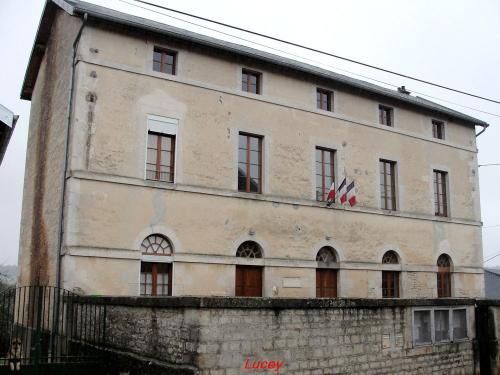 -Dominique Masson , peintre à Villaines en Duesmois