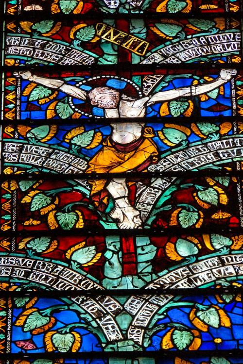 Carcassonne (Aude) : ville basse et basilique de la cité médiévale