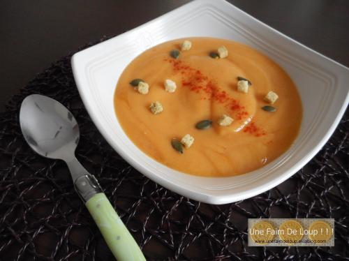 Velouté aux carottes et crème d'amande
