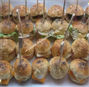 MINI BURGERS 