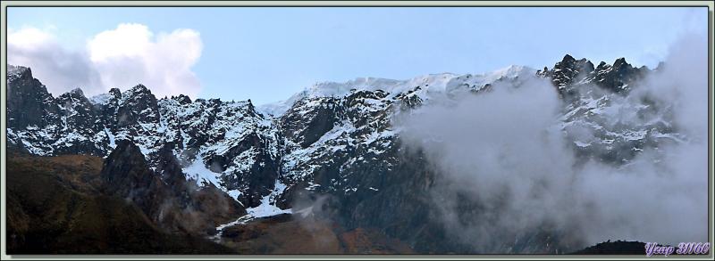 Le Nevado Marconi vu depuis le train Aguas Calientes / Urubamba - Pérou