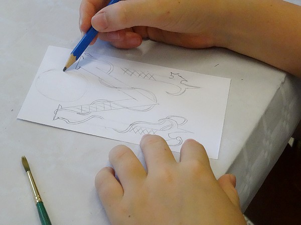 Une initiation à la calligraphie pour les enfants à la médiathèque de Laignes