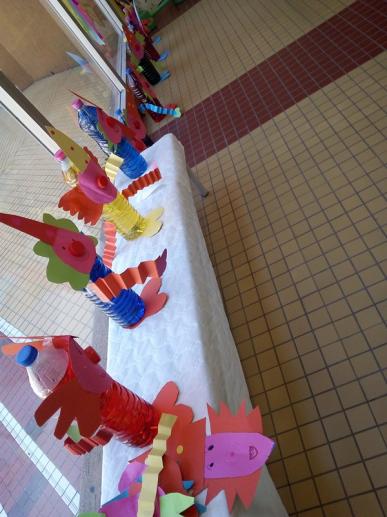 Le cirque : expos des Maternelles et des primaires (Classes parties en classe transplantée)