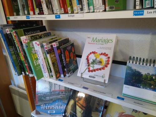 Jardins et Voyages des beaux livres à la bib