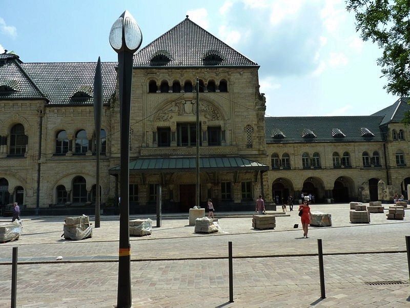 Metz / Les appartements impériaux de la gare...