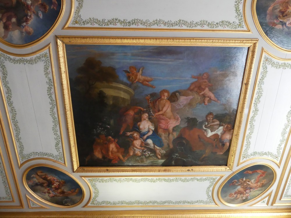 Le château de Chenonceau : le premier et le second étage...