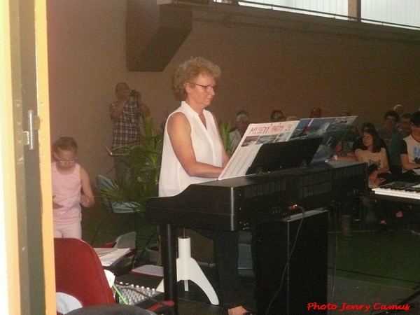Un beau concert de France-Accordéon a été donné au Salon des Peintres des Amis du Châtillonnais