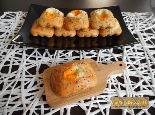 Moelleux à la moutarde, gouda et mimolette 