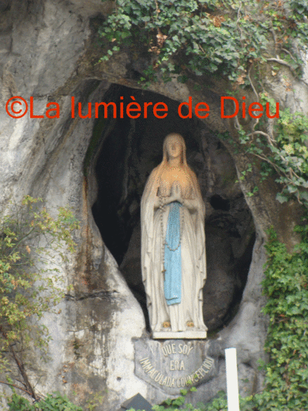 Lourdes : La grotte