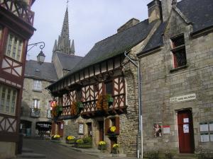 Josselin__cit__de_caract_re_065