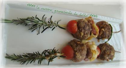 MÉLI-MÉLO DE BROCHETTES TRÈS PARFUMÉS