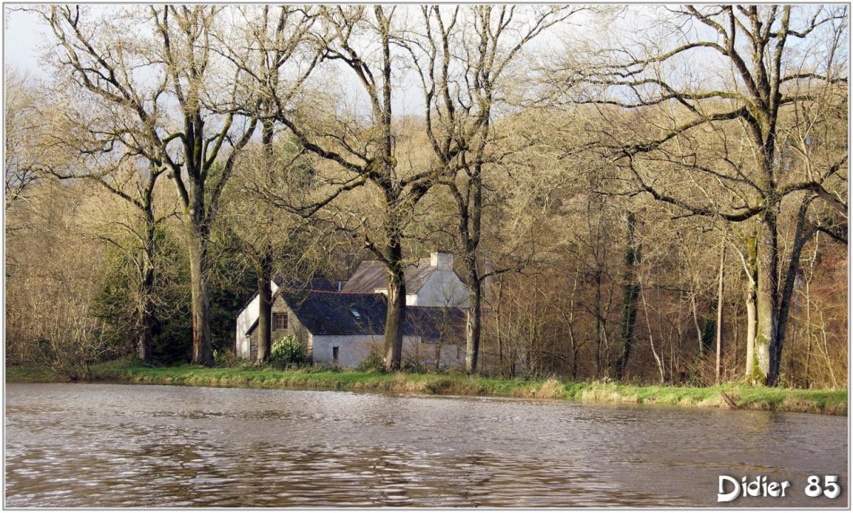 (29) Finistère - Carhaix-Plouguer (1) - Canal de Nantes à Brest