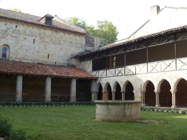 L ' ABBAYE  DE  FLARAN  Gers (32)