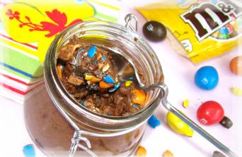 MOUSSE CROUSTILLANTE AUX M&M'S