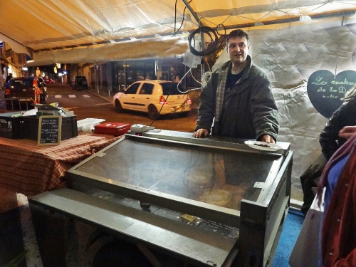 Marché Gourmand et Artisanal de Noël , le 23 décembre à Châtillon sur Seine...