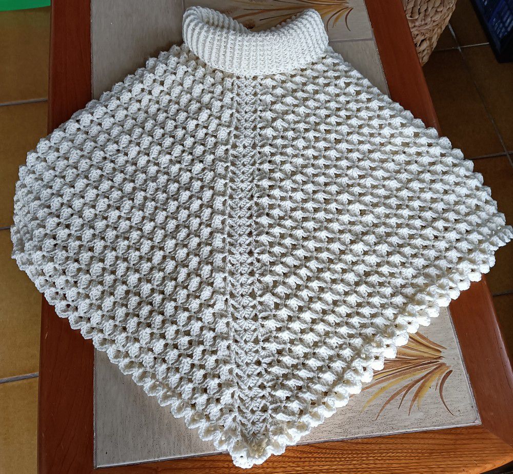 Un poncho col tortue pour Céline...