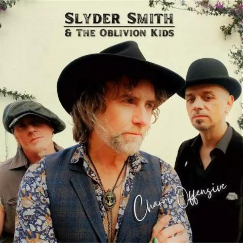 SLYDER SMITH & THE OBLIVION KIDS - Les détails du premier album Charm Offensive