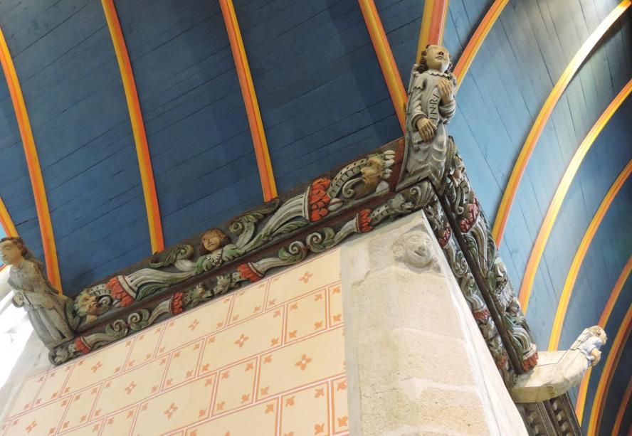 SIZUN - Intérieur de l'église
