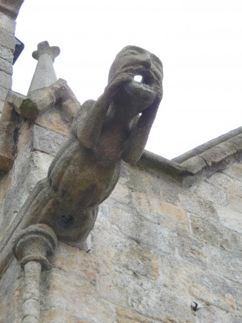-Gargouilles (Basilique Notre-Dame-De-Bon-Secour/ Guingamp)