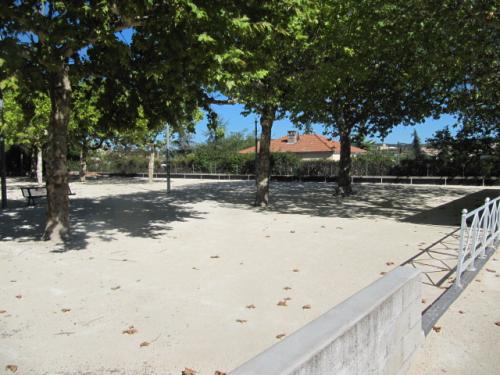 BOULODROME MUNICIPAL VILLENEUVE DE BERG
