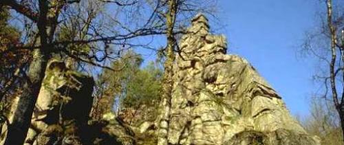 La roche du Chien à Dun-les-Places