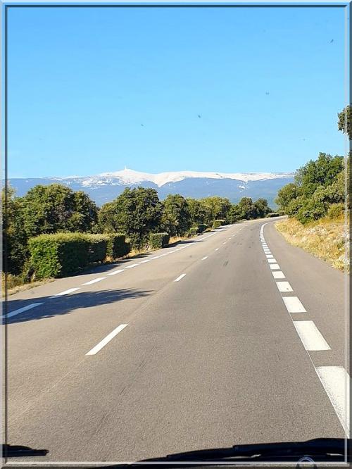 1011 - Le Barroux dans le Vaucluse (84)