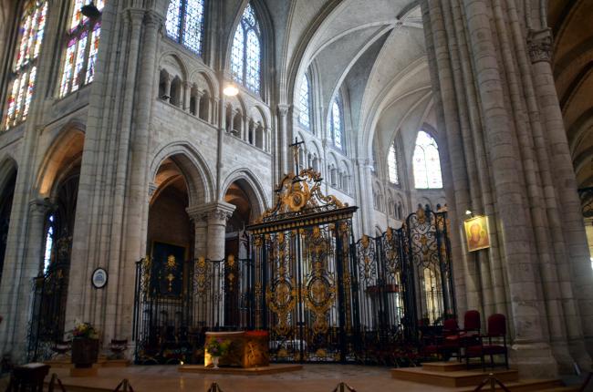 Escapade entre sœurs en Bourgogne : Jour 4 - La Cathédrale de Sens et Ervy-le-Châtel