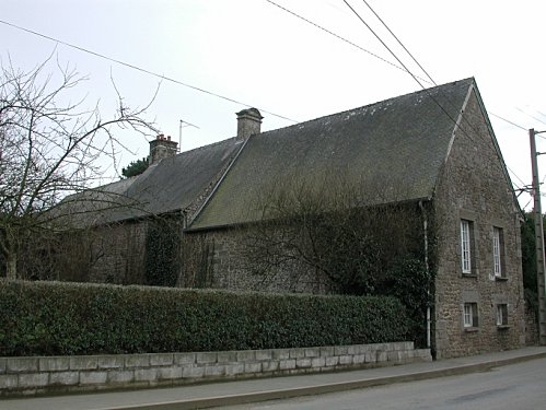 maison-6-rue-rene-laennec-ancienne-ferme-copie-1.jpg