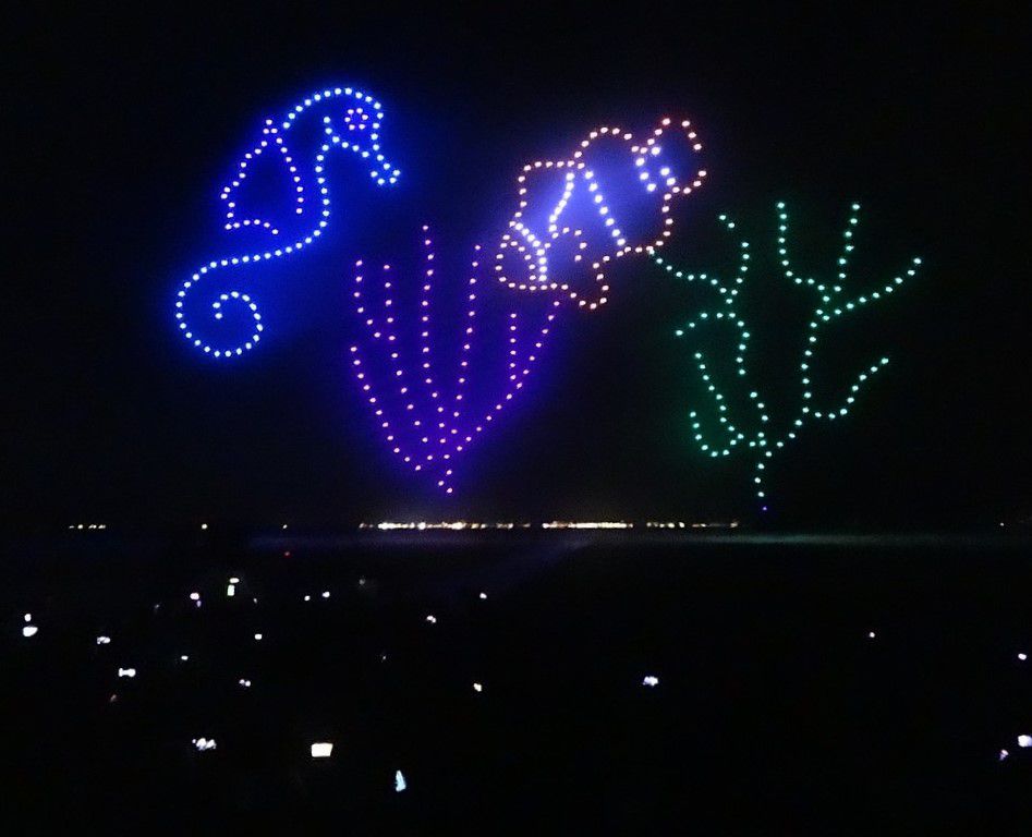 Un grand spectacle de drones, à Arès...