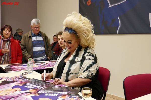 La flamboyante Marianne James, dans son spectacle "Miss Carpenter", a enthousiasmé les spectateurs du TGB !