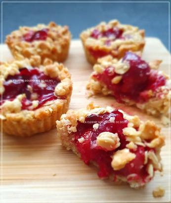 GÂTEAU  STREUSEL AUX CERISES