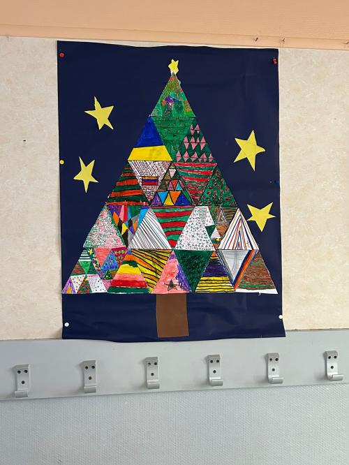 Arts visuels: le sapin de Noël collectif 