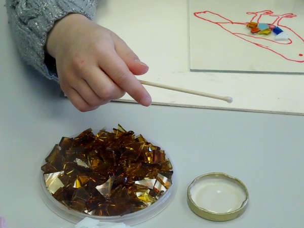 L'atelier mosaïque proposé par le Musée du Pays Châtillonnais-Trésor de Vix a ravi de  jeunes futurs artistes !