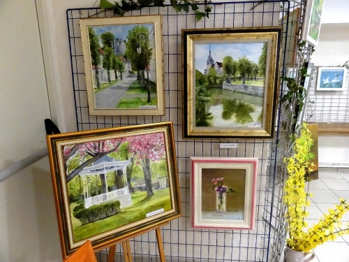 L'exposition des peintres de l'atelier peinture à l'huile de Sainte Colombe sur Seine...