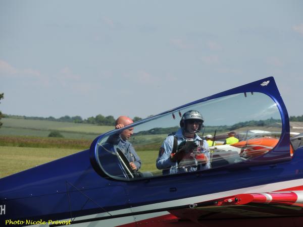 Premier meeting de l'année 2014 pour la passionnée d'aviation, Nicole Prévost, celui de Tilchâtel...