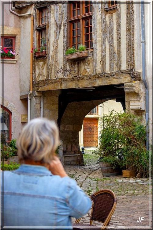 1032 - Noyers-sur-Serein dans l’Yonne (89) 