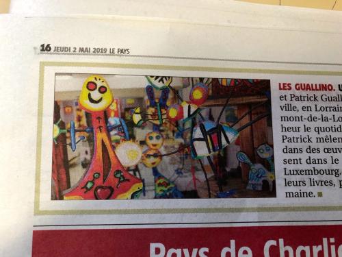 "Des œuvres colorées inondent la ville"