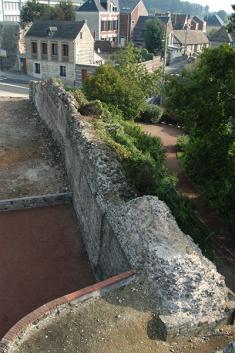 LES REMPARTS DE MONTIVILLIERS (Seine-Maritime)