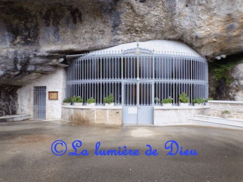 Remonot, la grotte-chapelle