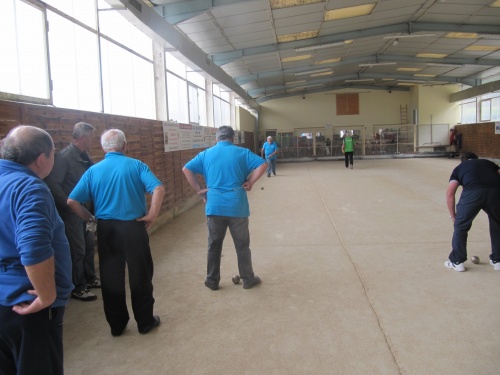 FAUCON 84 - 16 Quadrettes le 8 Mai 2012